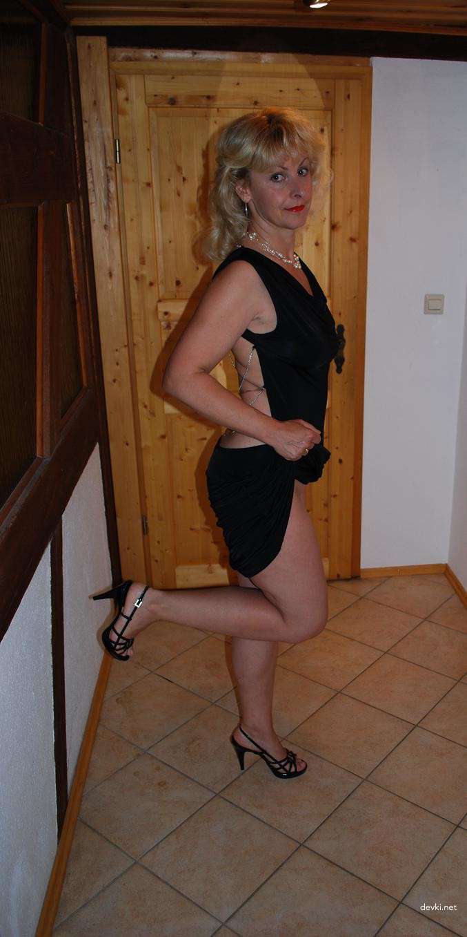 Mature Amateur Porn: Explicit Photos for Mature Lovers