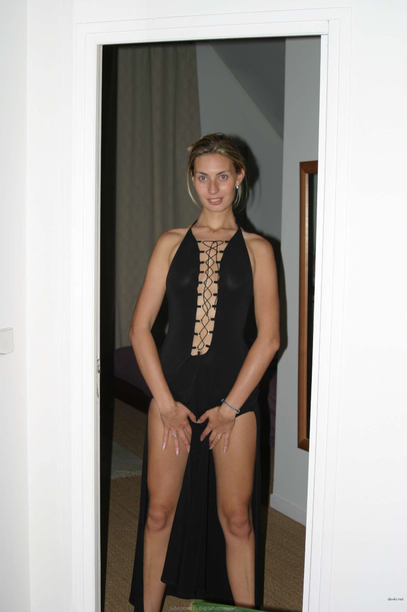 Wild Party Hookup Fuck: Hardcore Amateur Porn Photo