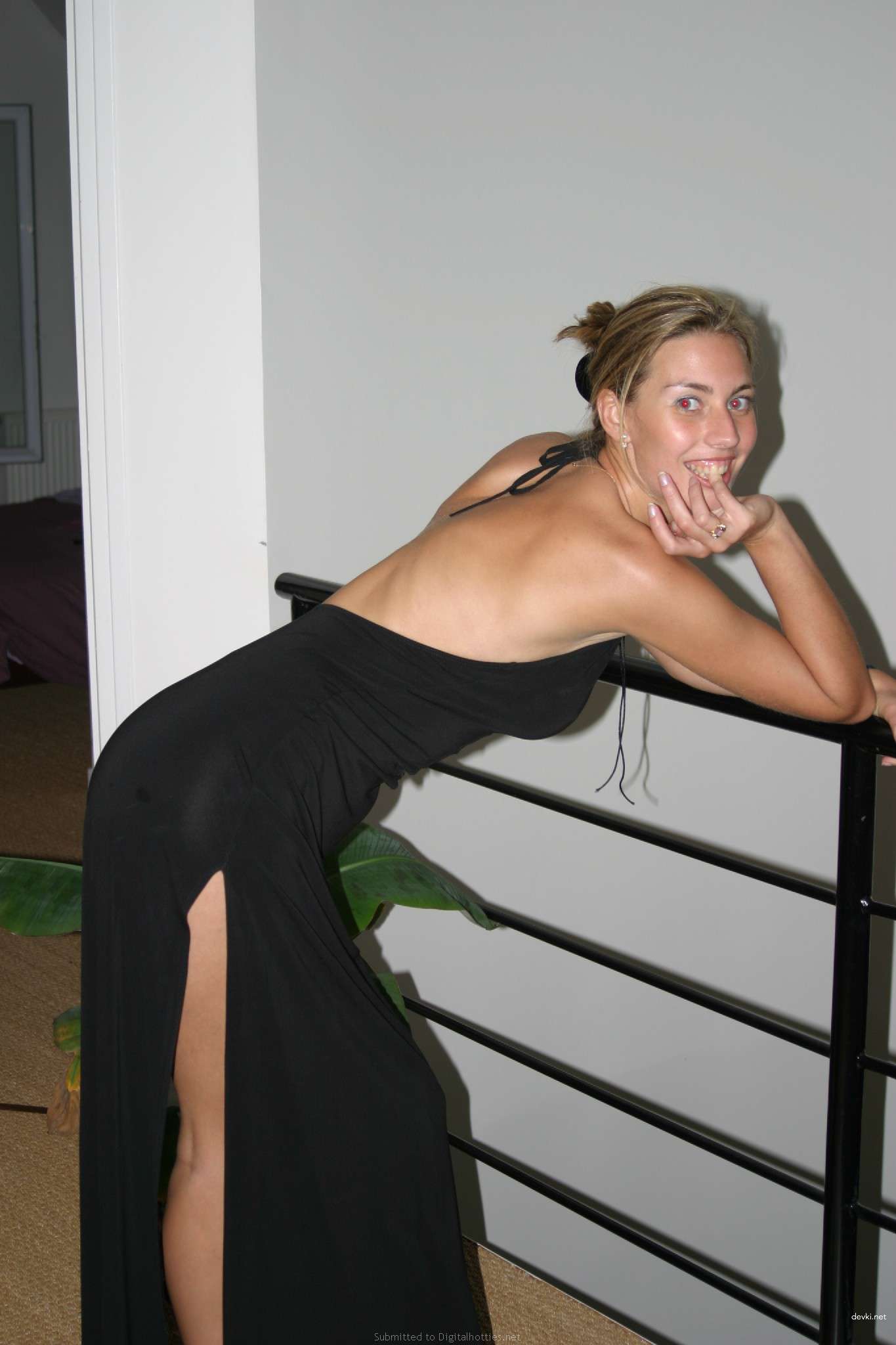 Wild Party Hookup Fuck: Hardcore Amateur Porn Photo