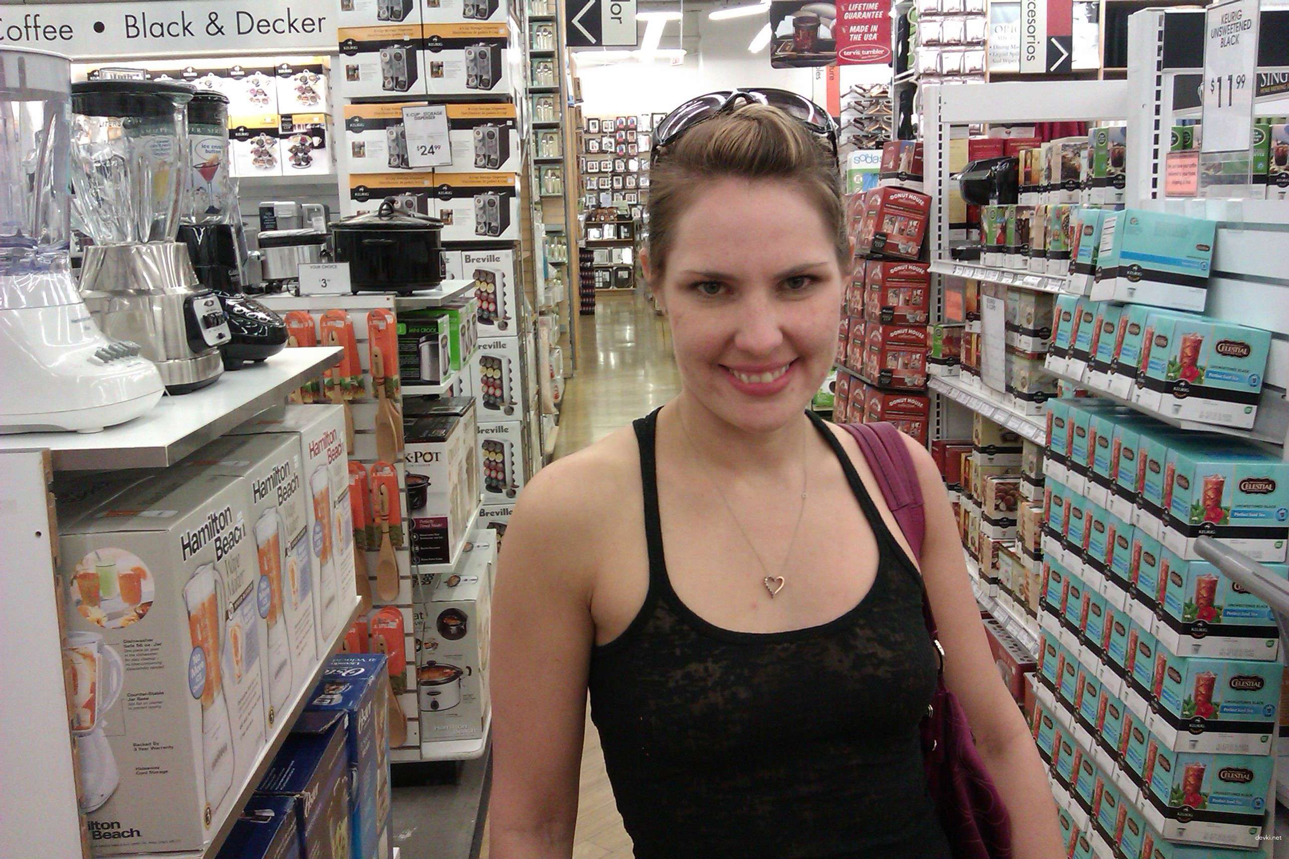 Girl flaunts her assets in public - Amateur porn pic