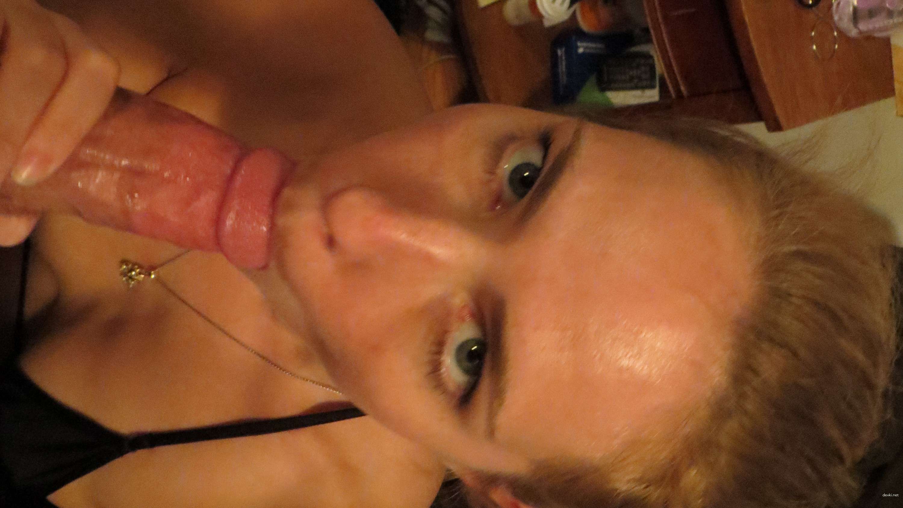 Girl flaunts her assets in public - Amateur porn pic