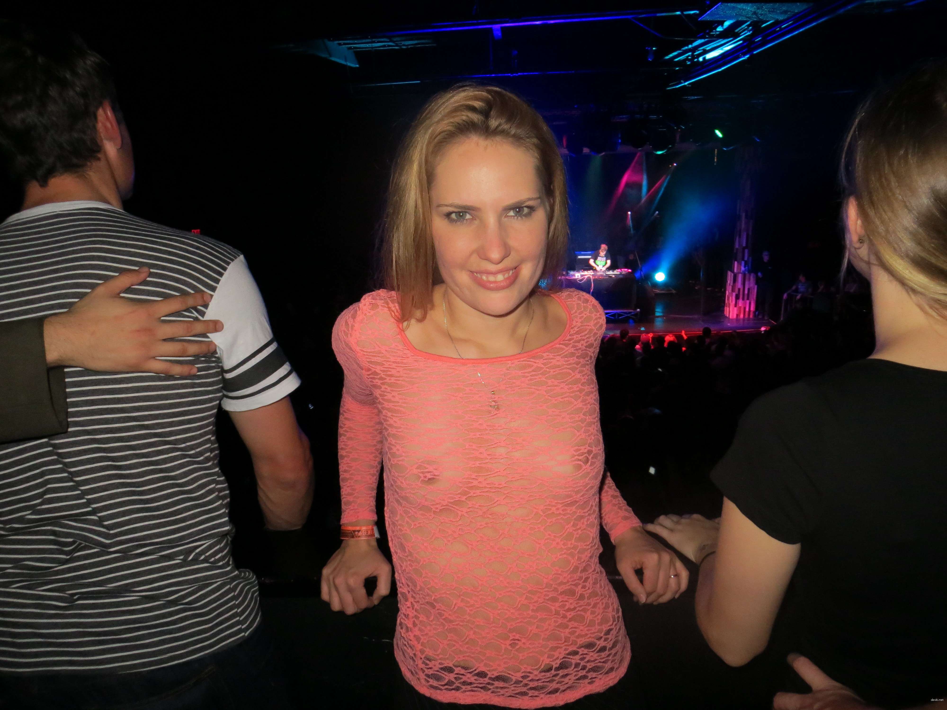 Girl flaunts her assets in public - Amateur porn pic