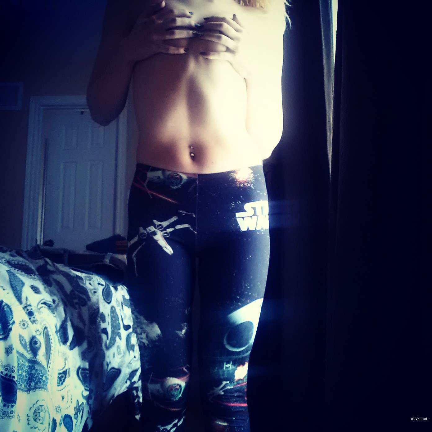 Hot Amateur Ass Selfie - Explicit Booty Photo Shoot