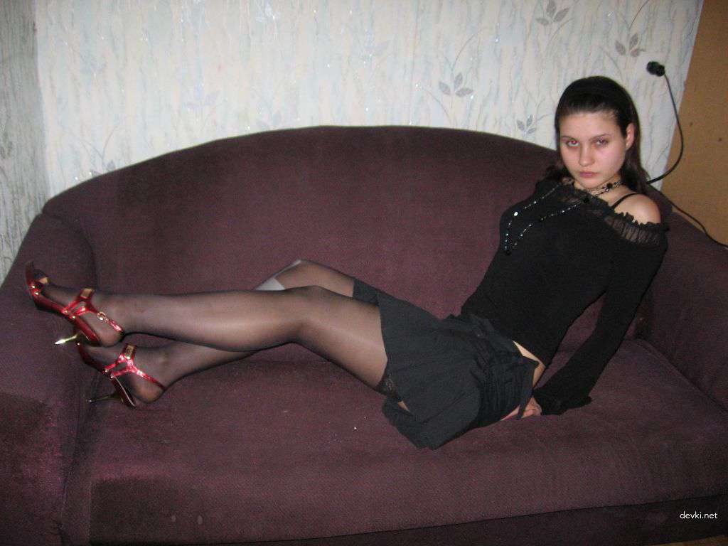 Private Brunette in Stockings Amateur Photo - Explicit Content for Adults