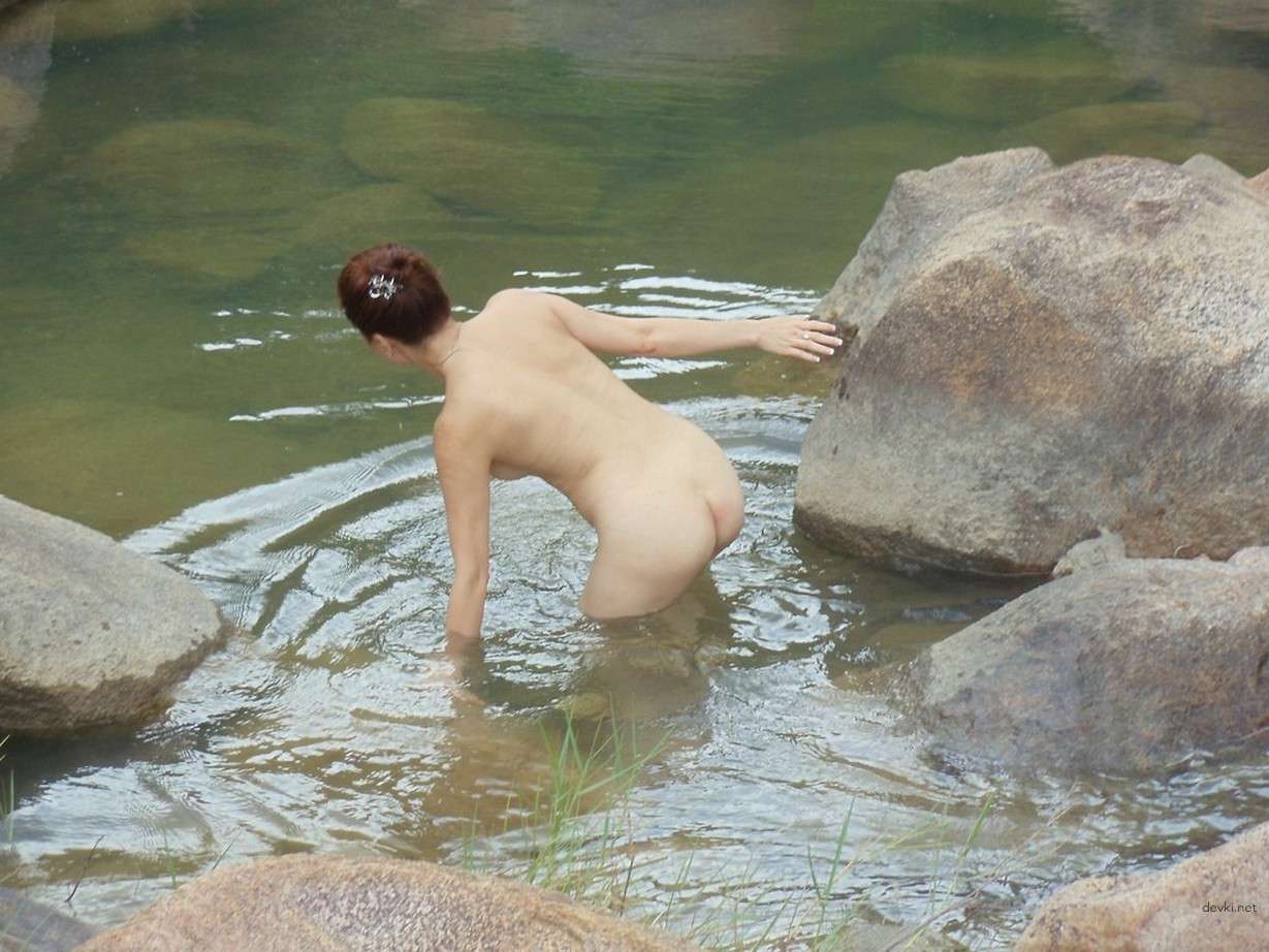 Explicit Asian Amateur Porn: Hardcore Asian Fucking Photos