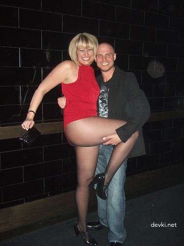 Naughty Blonde Babe Nude: Amateur Porn Photos