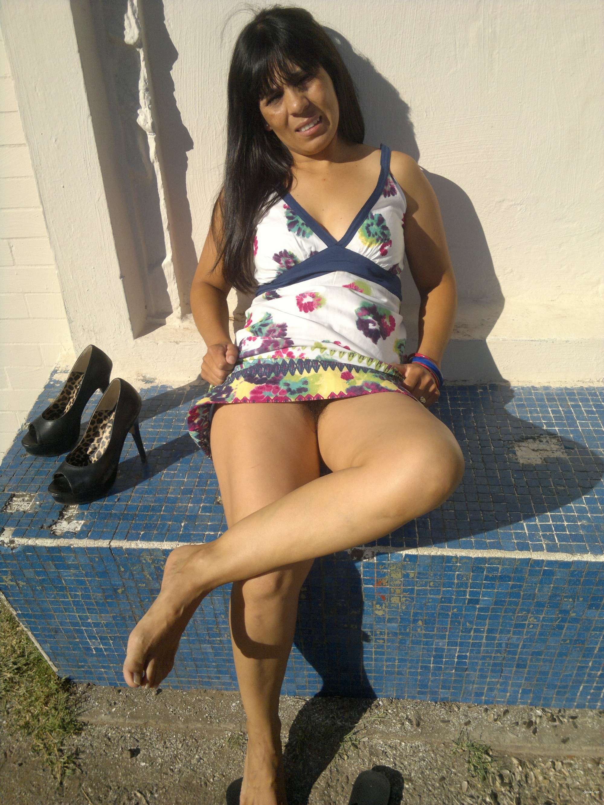 Mature Bitch with Hairy Pussy in Amateur Porn Photo Shoot