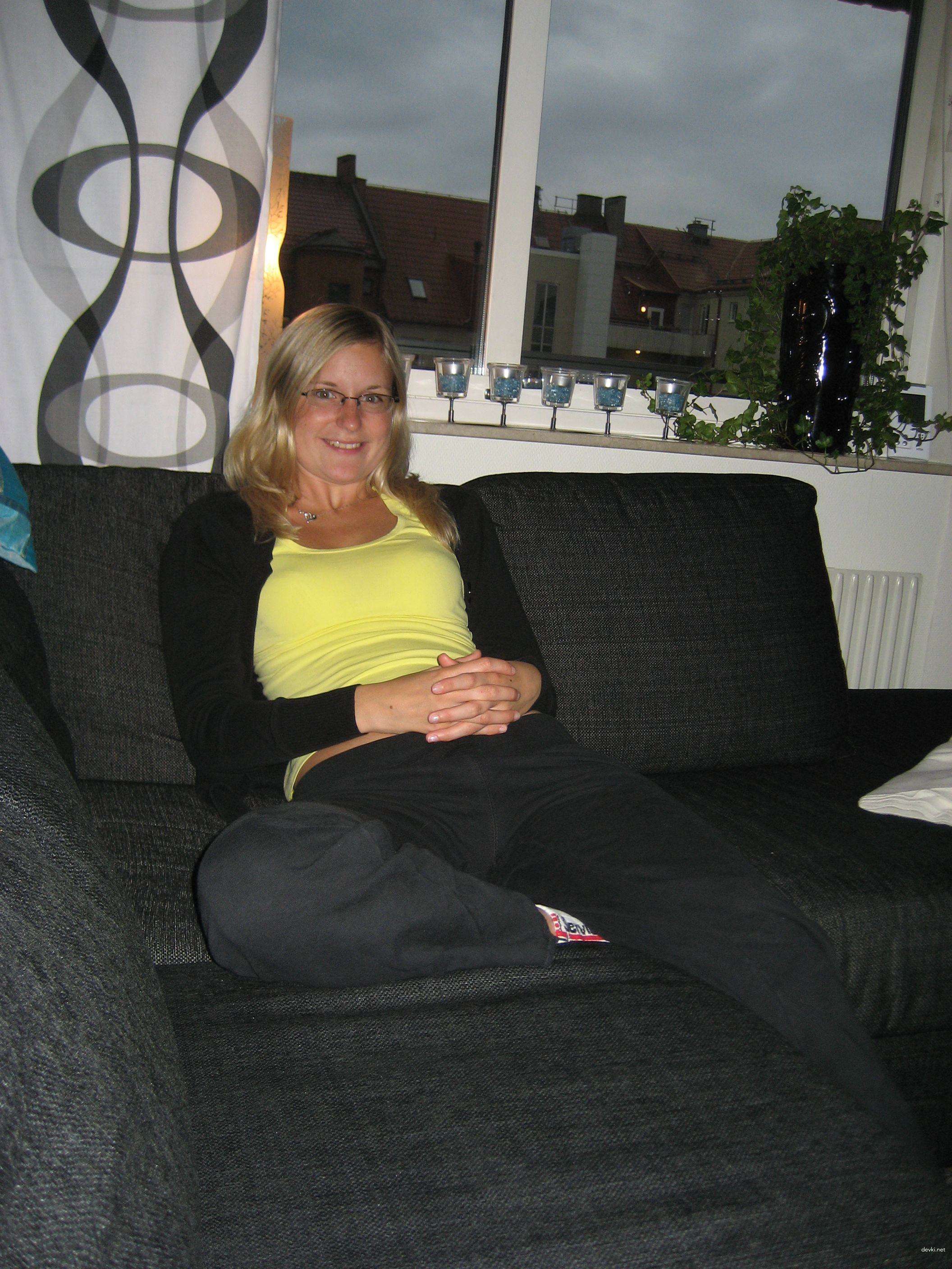 Amateur Girlfriend Blowjob: Hot and Explicit Oral Sex Photos