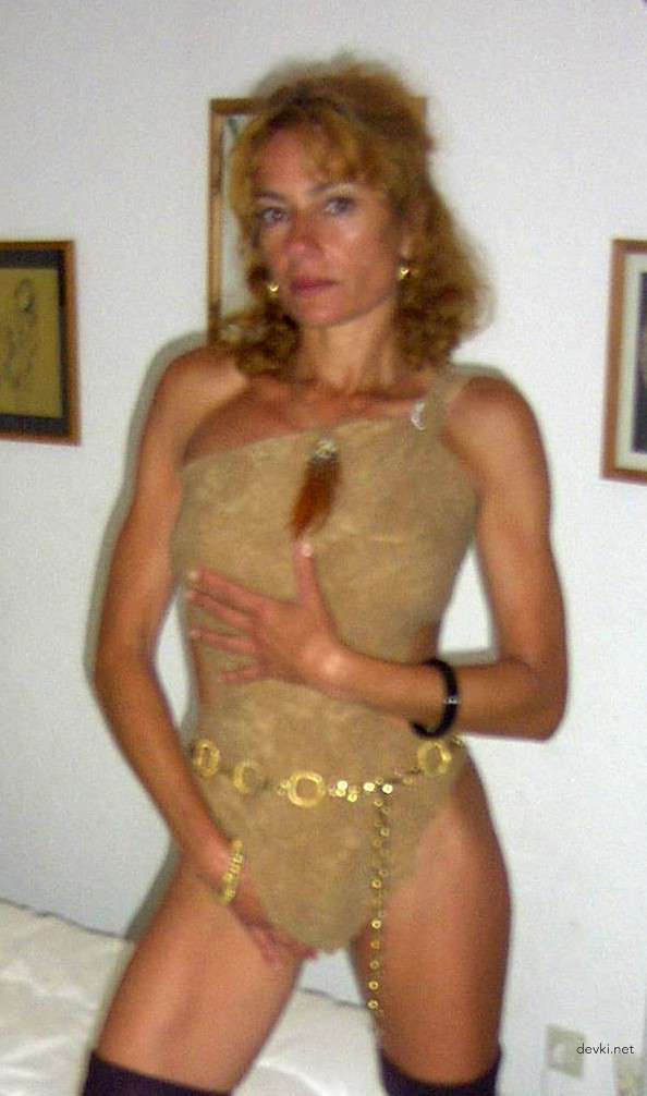 Amateur Slut Fucks Everyone: Explicit Gangbang Photo Set