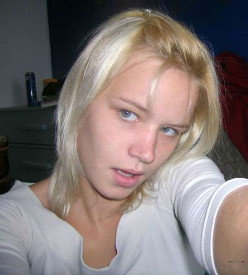 Amateur Babe Poses During Hot Sex Session - Explicit Amateur Porn Photo