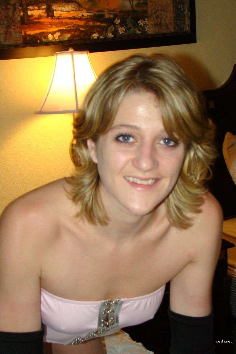 Amateur Masturbation, Blowjob, and Hardcore Fucking Photo Session