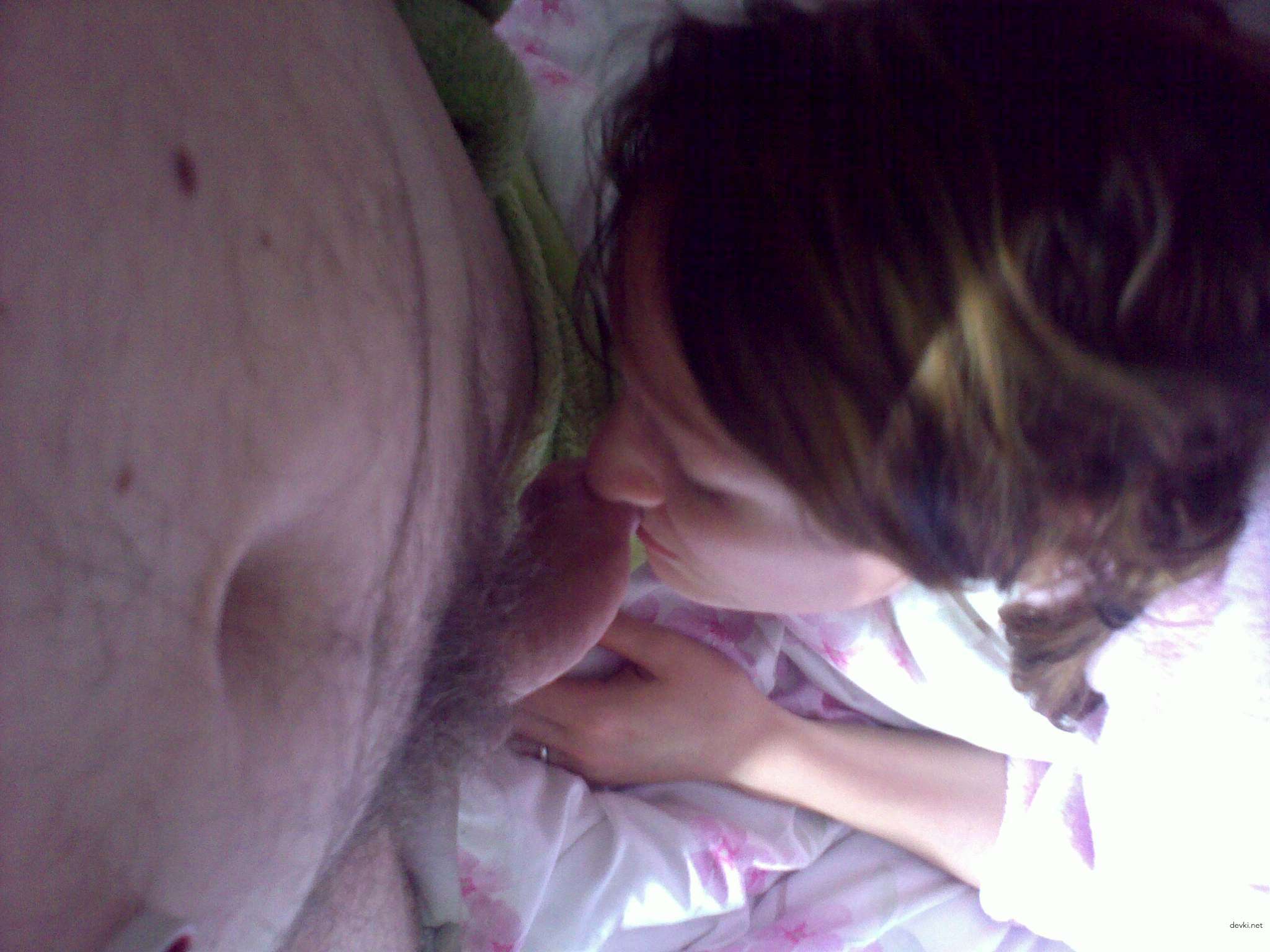 Sultry Brunette Amateur Porn: Sexy Skinny Babe in Explicit Action