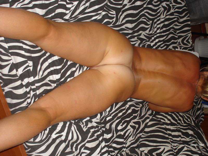 Nude Wife Poses Explicitly at Home on the Floor - Amateur Photo