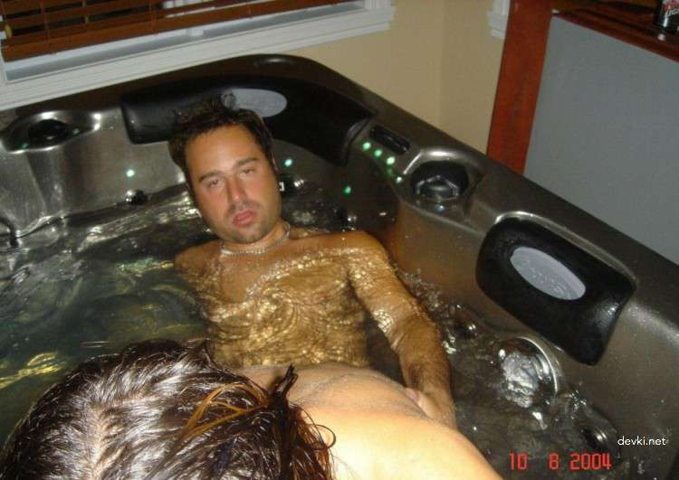 Wild Jacuzzi Orgy: Amateur Group Sex Photos