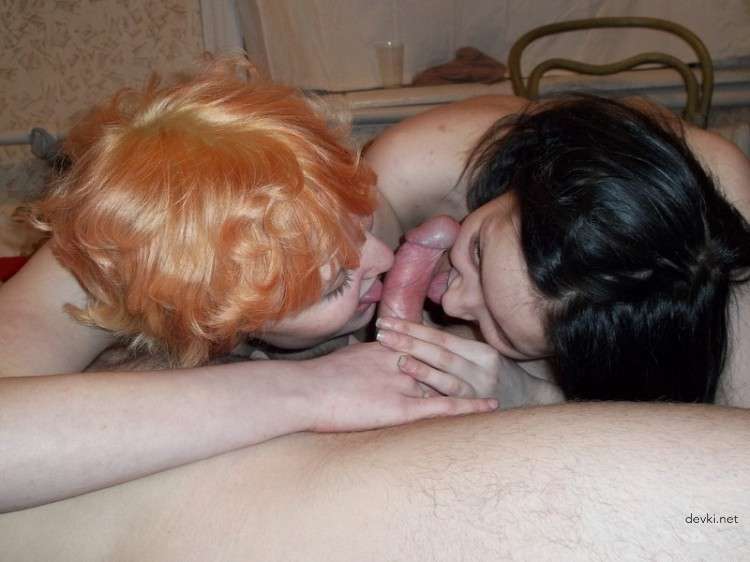 Guy Fucks Two Bisexual Babes in Amateur Porn Threesome