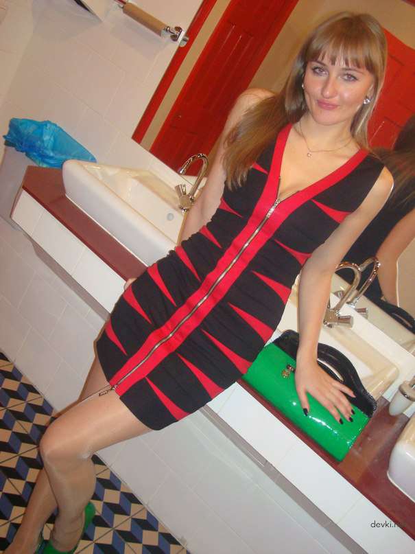 Wild Homemade Sex Tape of Naked Teen - Explicit Amateur Porn