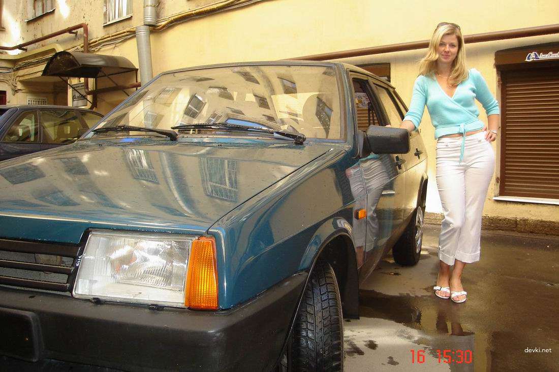 Explicit Amateur Porn: Sexy Girl's Private Sex Photos