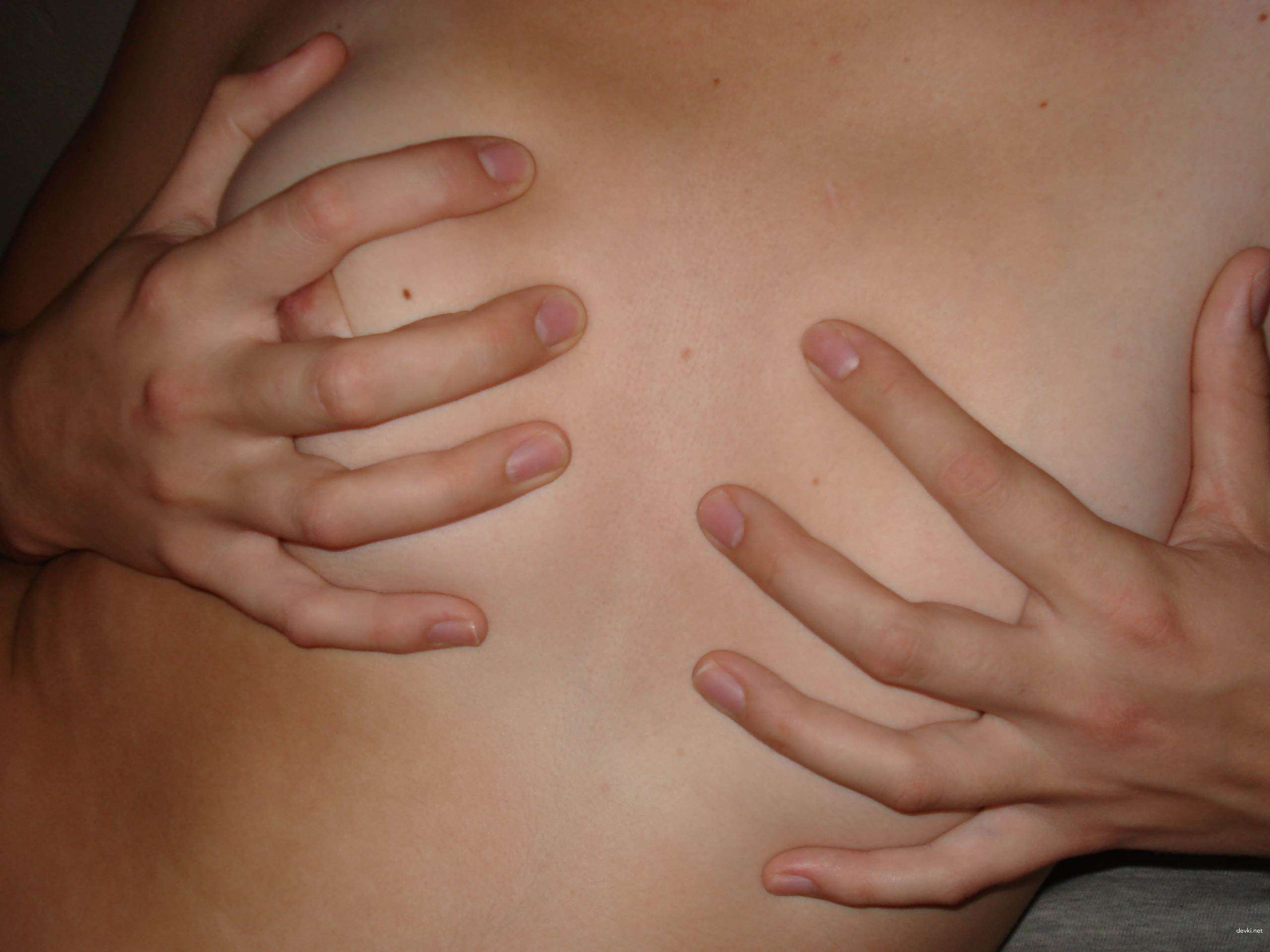 Amateur Pussy Massage: Explicit XXX Photos