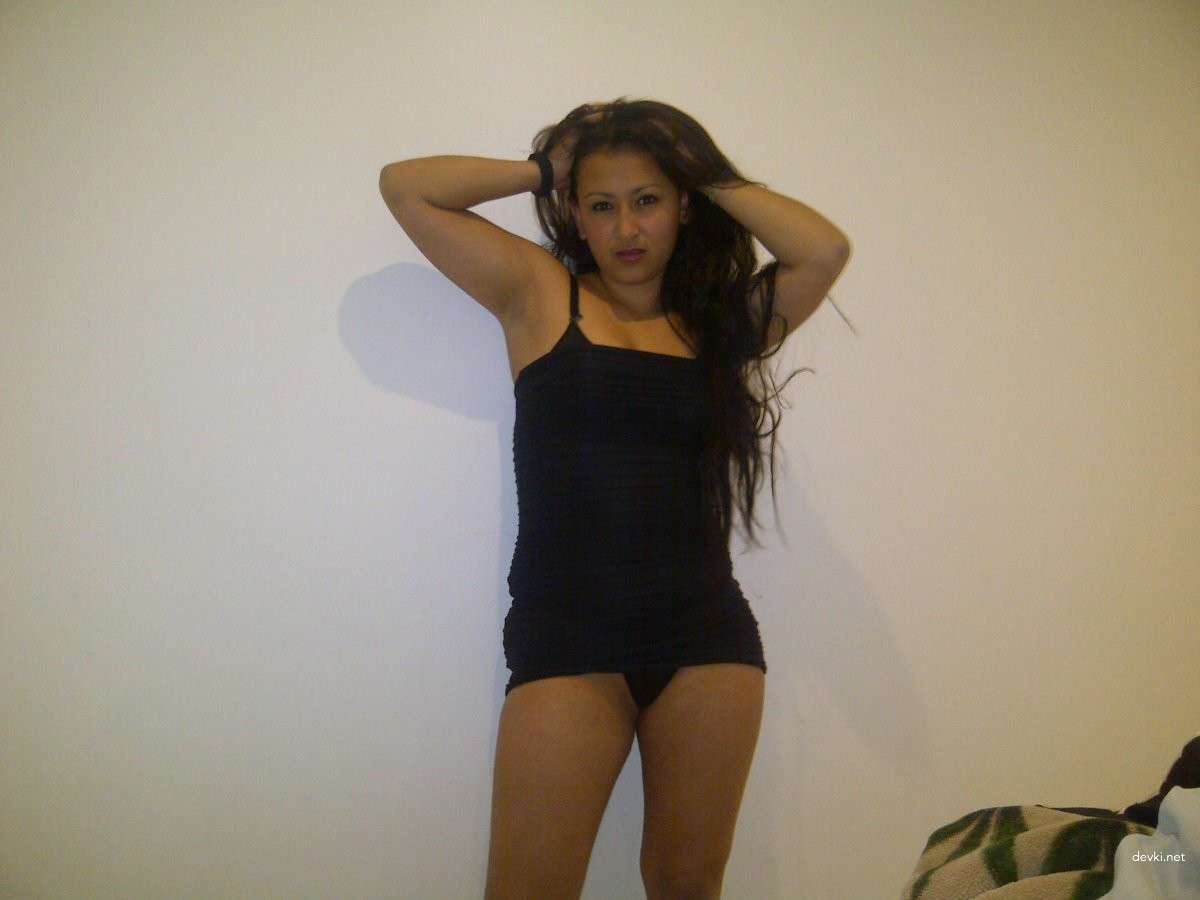 Amateur Babe Strips and Fucks on Camera - Explicit Homemade Porn