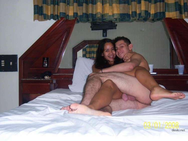 Naughty Slut Gets Naked and Fucks - Explicit Amateur Porn Photos