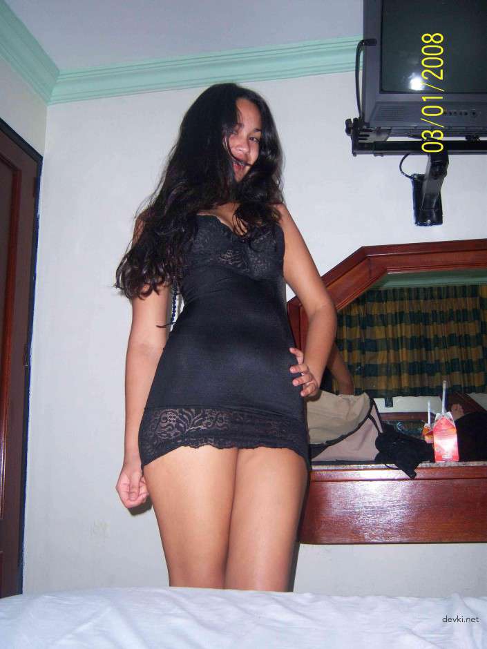 Naughty Slut Gets Naked and Fucks - Explicit Amateur Porn Photos