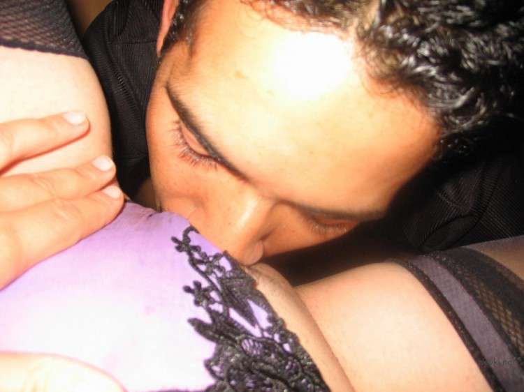 Sexy Amateur in Stockings Gets Naughty in Explicit Sex Photos