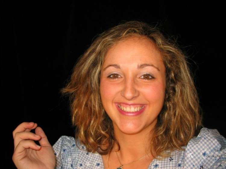 Sexy Amateur in Stockings Gets Naughty in Explicit Sex Photos