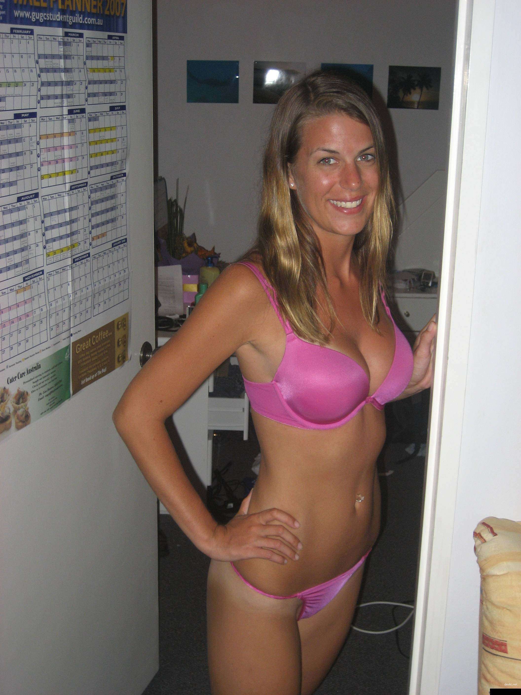 Sexy Babe Deepthroats Boyfriend's Cock - Amateur Blowjob Photo