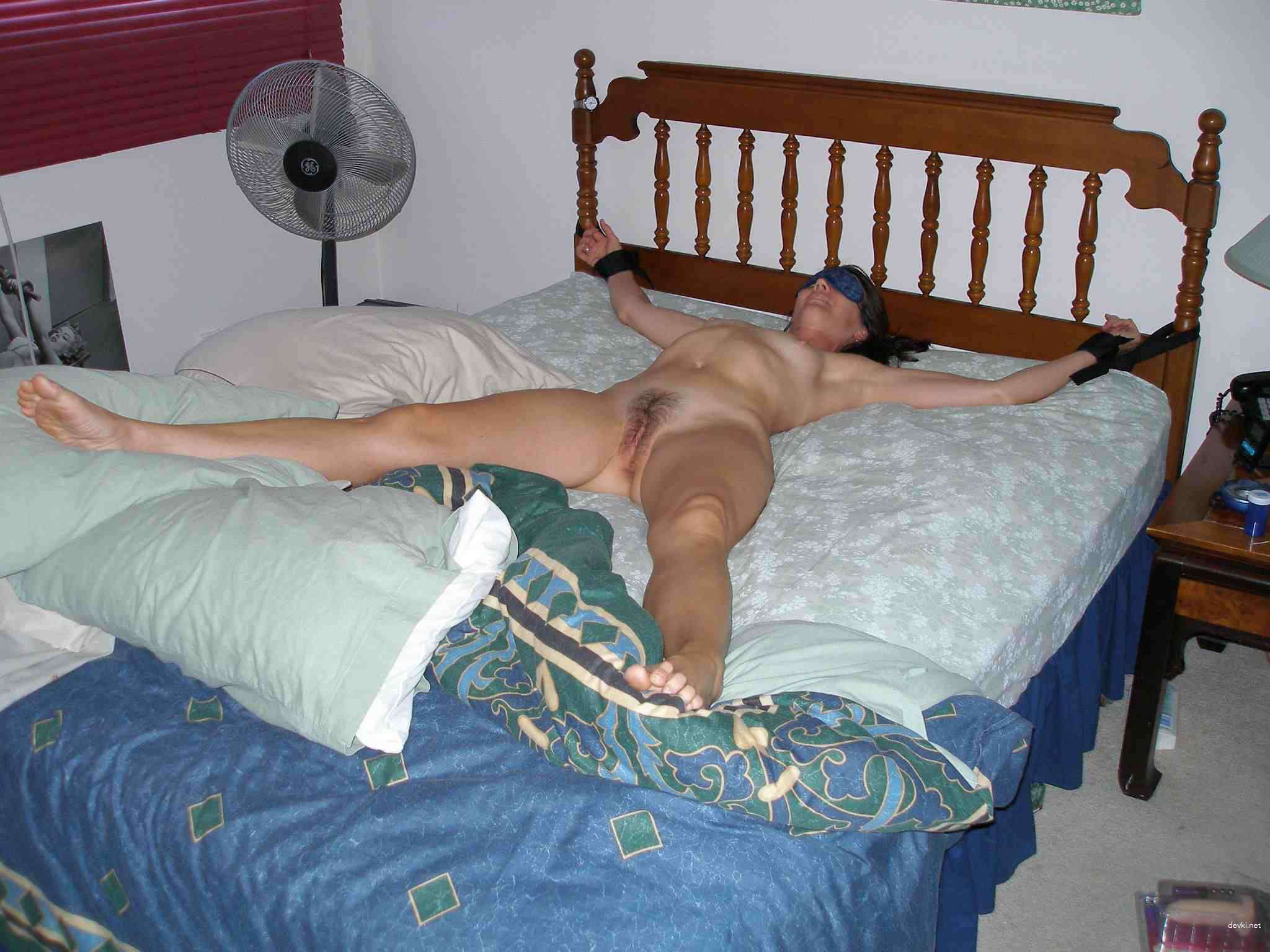 Amateur Erotic Photo Submission: Explicit Homemade Erotica Collection