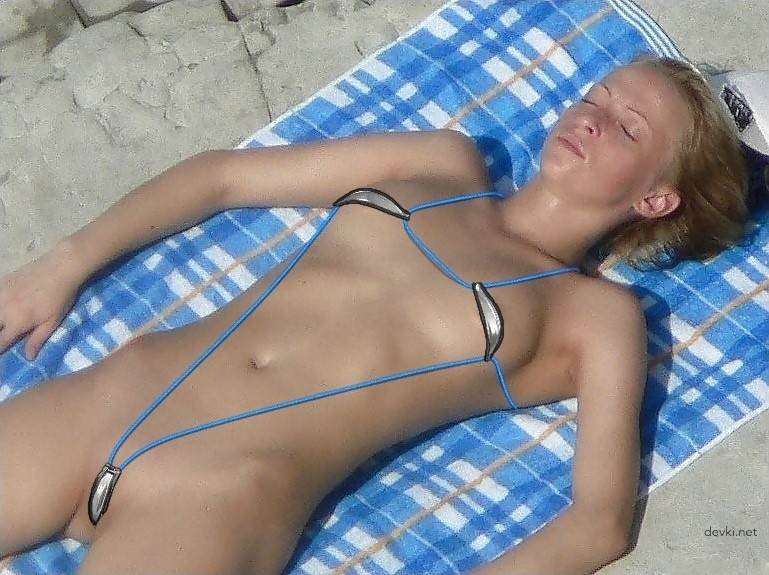 Hot Girls in Micro Bikinis: Explicit Amateur Porn Photos