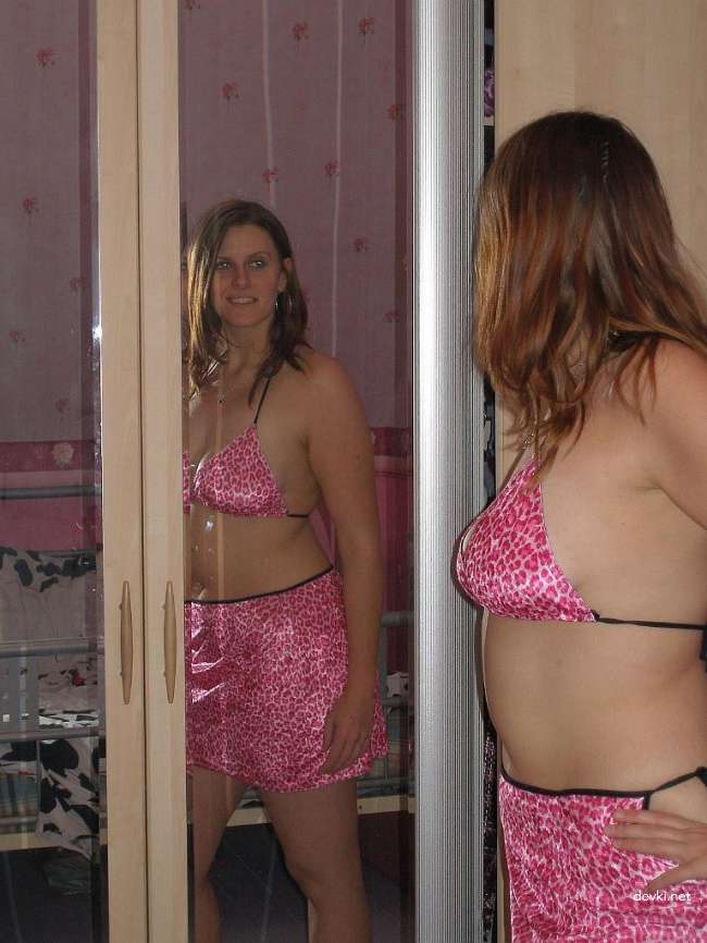 Hot Wife Amateur Porn Pics - Explicit Homemade Photos of Sexy Wife