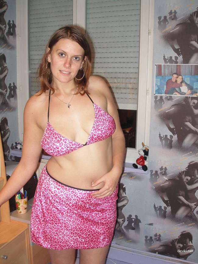 Hot Wife Amateur Porn Pics - Explicit Homemade Photos of Sexy Wife