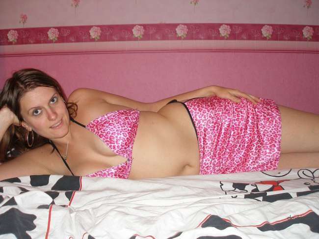 Hot Wife Amateur Porn Pics - Explicit Homemade Photos of Sexy Wife