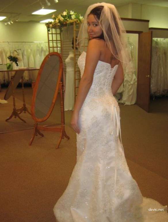 Newlywed Amateur Porn: Hot Post-Wedding Sex Photos