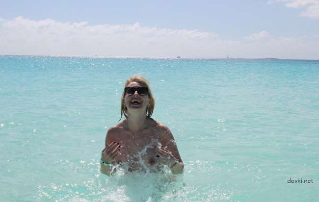 Wild Amateur Vacation Sex Pics: Hot XXX Getaway Action