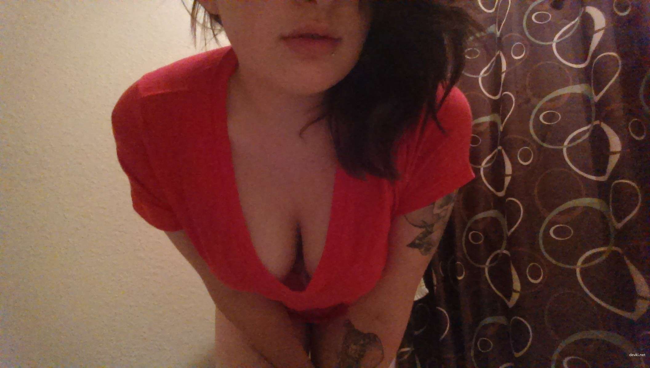 Sexy Brunette's Explicit Selfies: Amateur Porn Photos for Adults