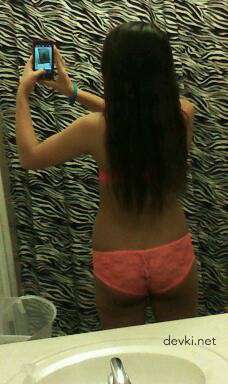 Amateur Brunette Naked Selfies from Every Angle - Explicit Solo Porn Pics