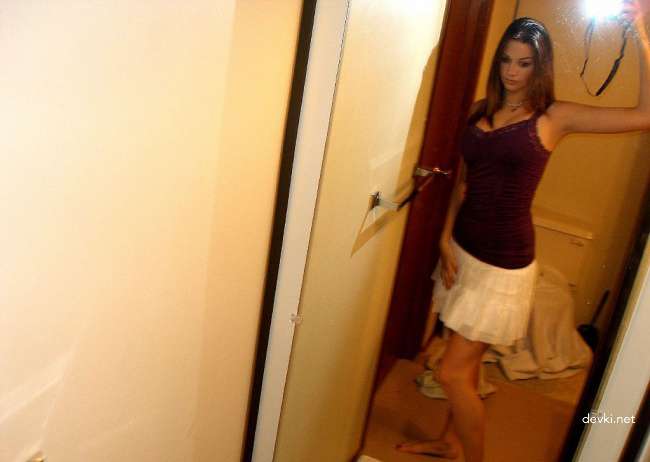 Explicit Selfie Photo: Amateur Russian Girl's Personal Nude Selfie.