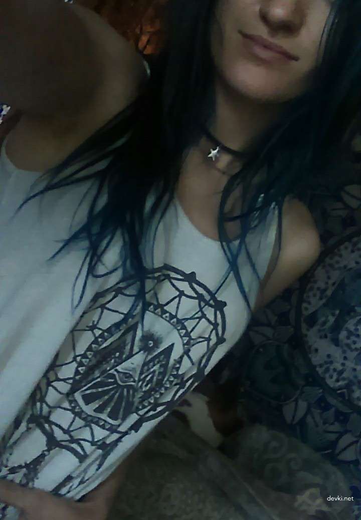 Stunning Redhead Girl Amateur Porn Pics - Explicit and Unfiltered