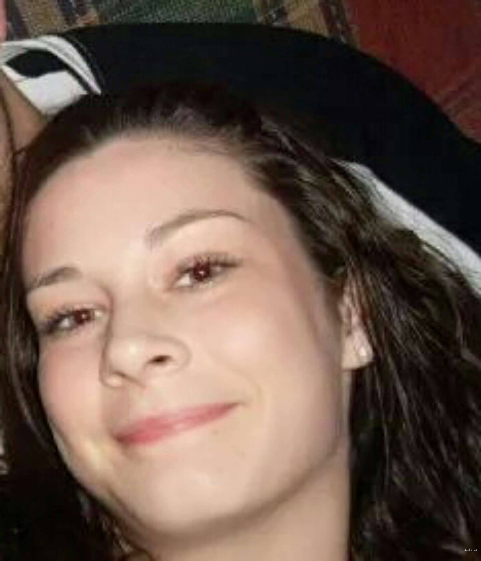 Hot Brunette in Glasses Amateur Porn Pics - Explicit XXX Photos