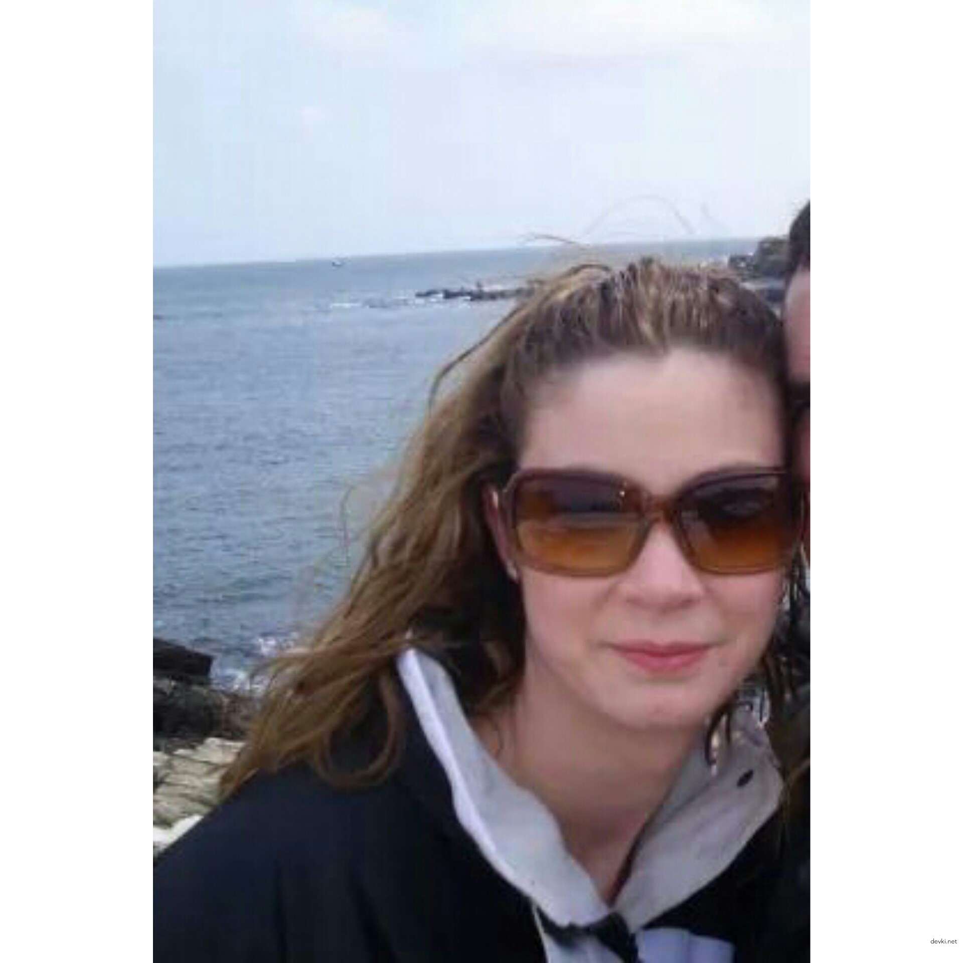 Hot Brunette in Glasses Amateur Porn Pics - Explicit XXX Photos