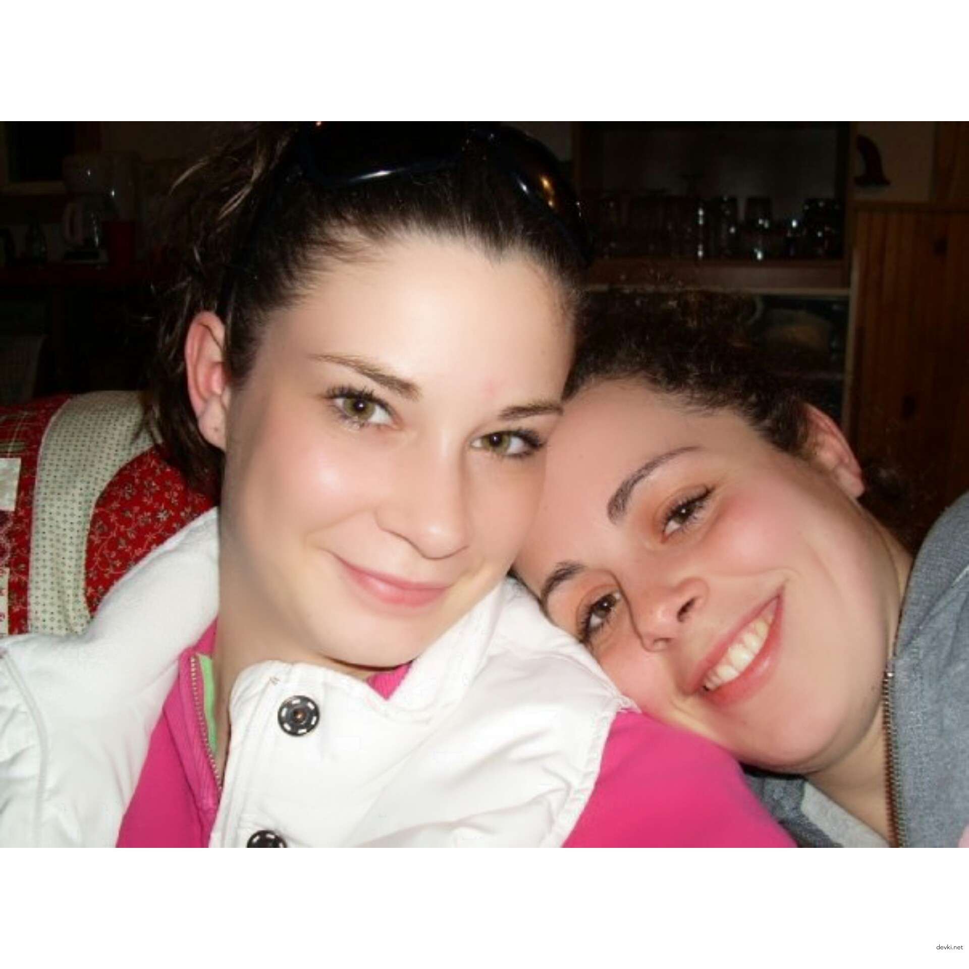 Hot Brunette in Glasses Amateur Porn Pics - Explicit XXX Photos