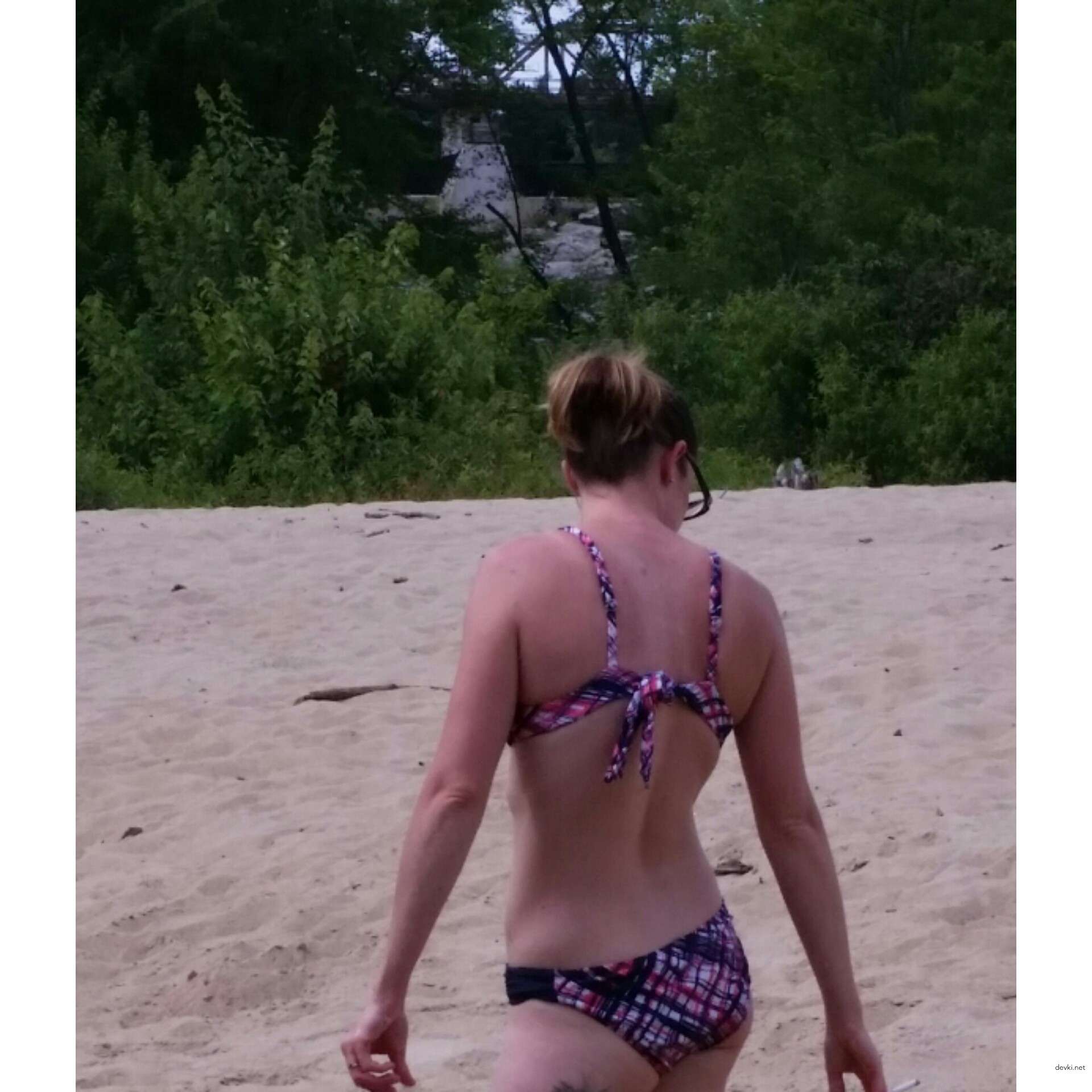 Hot Brunette in Glasses Amateur Porn Pics - Explicit XXX Photos