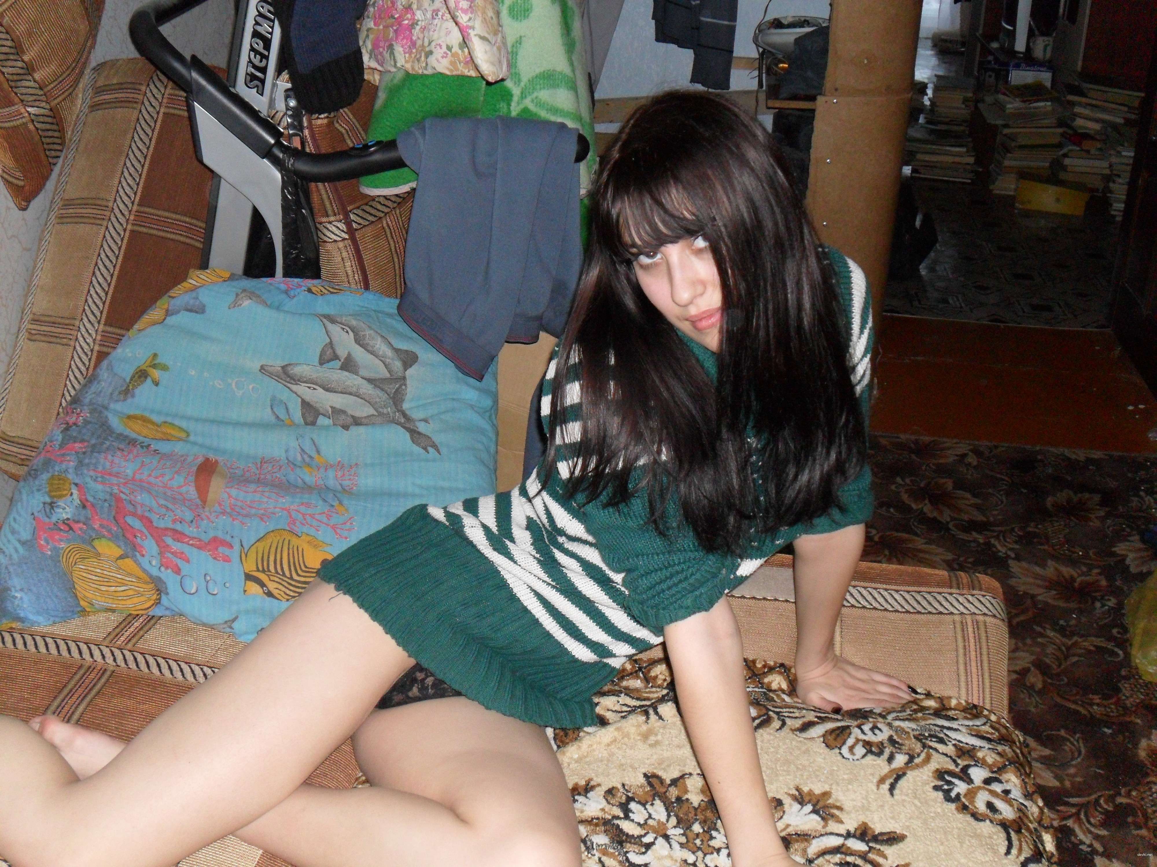 Skinny Brunette Amateur Porn: Explicit Sex Photos