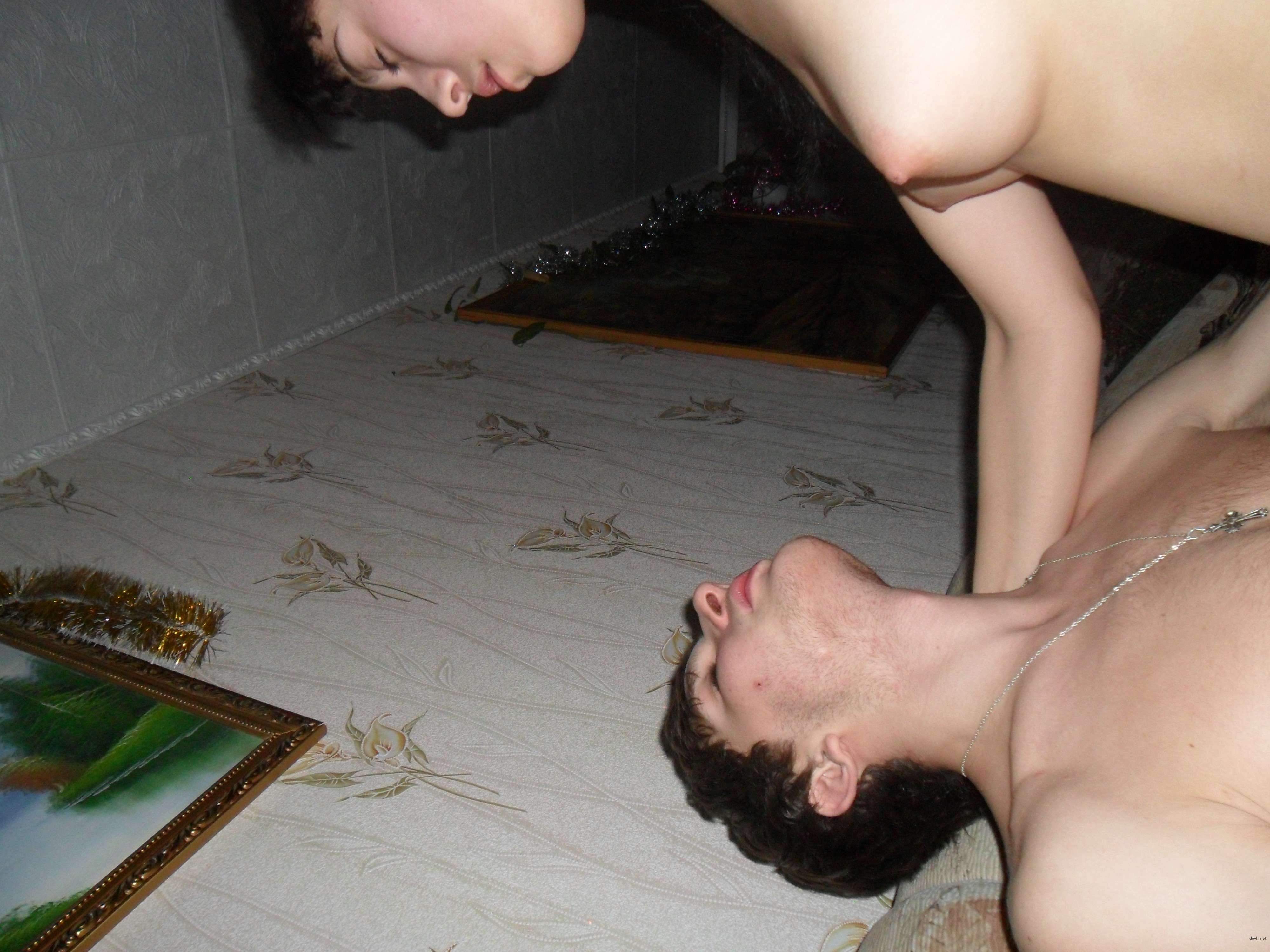 Skinny Brunette Amateur Porn: Explicit Sex Photos