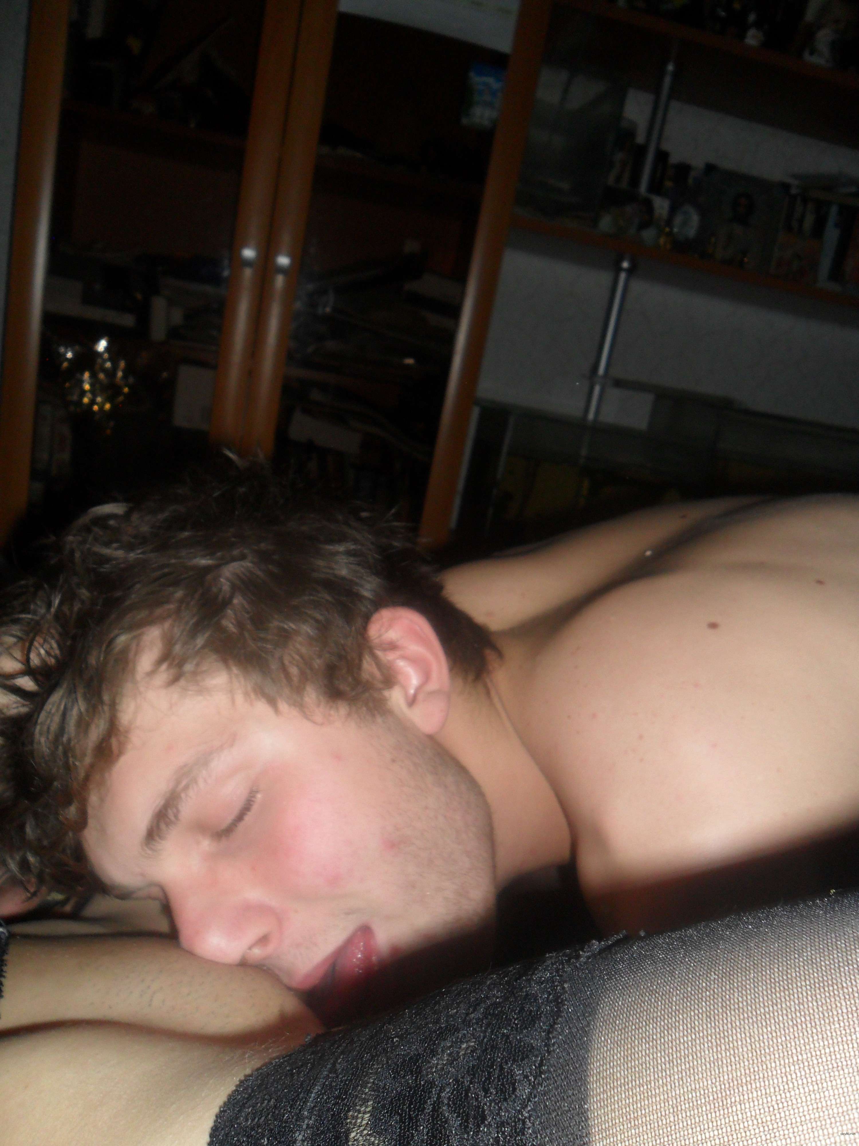 Skinny Brunette Amateur Porn: Explicit Sex Photos