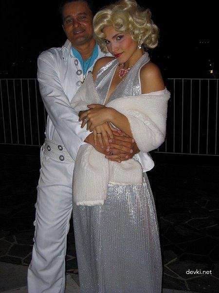 Stunning Brunette with Perfect Body in Amateur Porn Photo Shoot