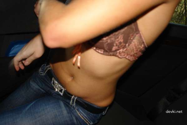 Hot Blowjob in Car - Amateur Porn Pic