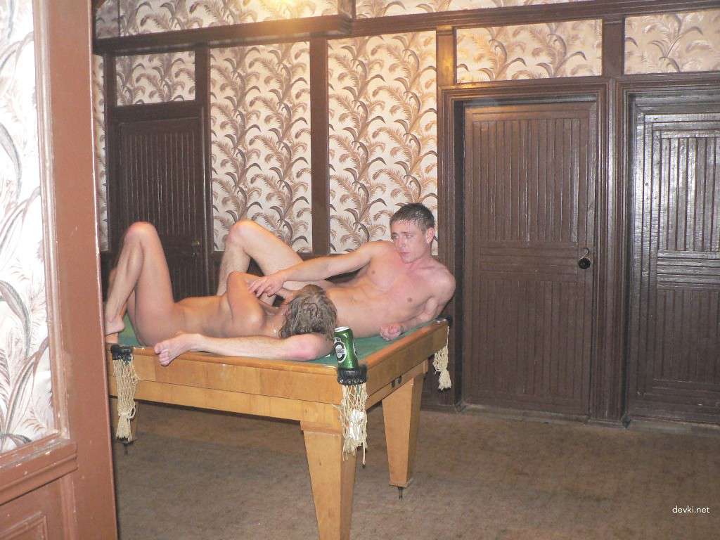 Guy Fucks Sluts in Sauna - Hardcore Amateur Porn