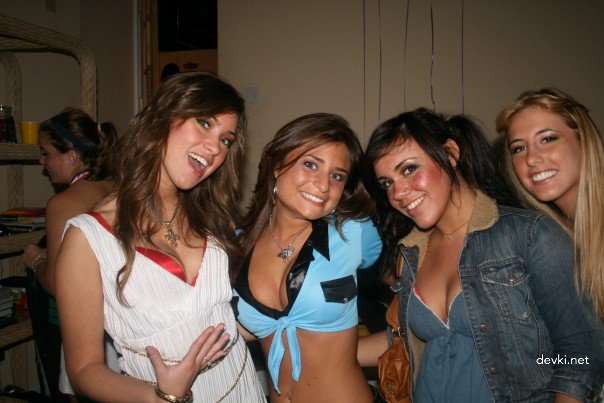 Beach Babes Collection: Hot Amateur Girls Exposed